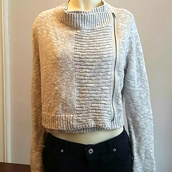 Knitted Cropped Zip-up Cardigan - Picture 3 of 8